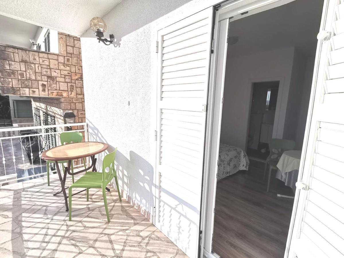 Top Studio 9 Makarska Rivijera Promajna Exterior photo