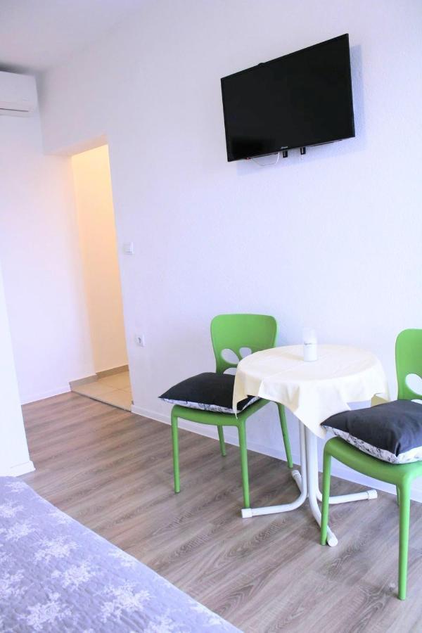 Top Studio 9 Makarska Rivijera Promajna Exterior photo
